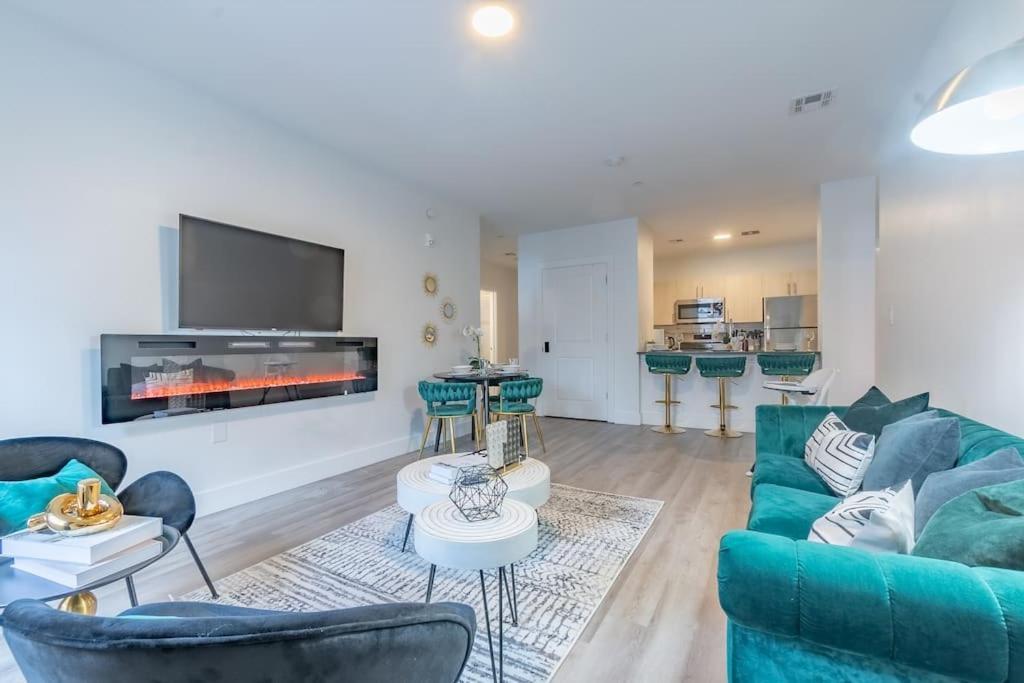 Orange 2 Bedroom 2 Bath Suite, Near American Dream And The Airport, Free Parking, King Bed And 2 Queen Beds, Washer And Dryer מראה חיצוני תמונה
