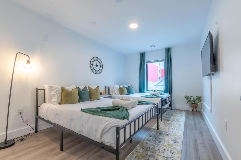 Orange 2 Bedroom 2 Bath Suite, Near American Dream And The Airport, Free Parking, King Bed And 2 Queen Beds, Washer And Dryer מראה חיצוני תמונה